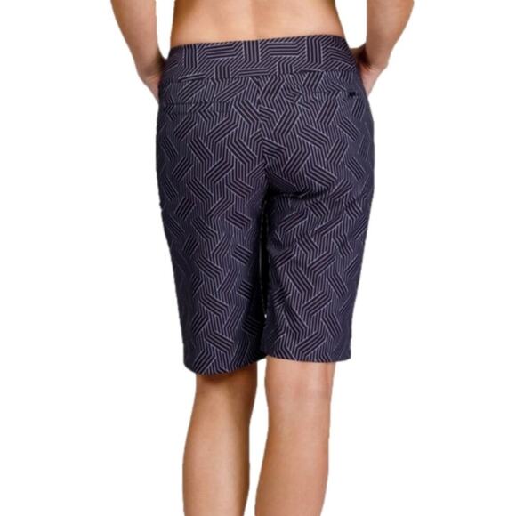 Tail Zarine black‎ and white geometric zigzag GOLF Shorts size 8 new!! - Picture 2 of 8